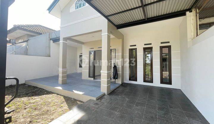 Rumah Taman Holis Indah 1