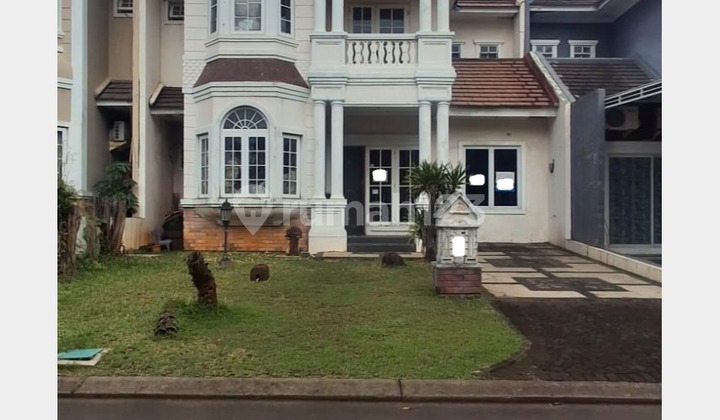 2-Story Residence Near Toll Access and Supermarket in Kota Wisata 1