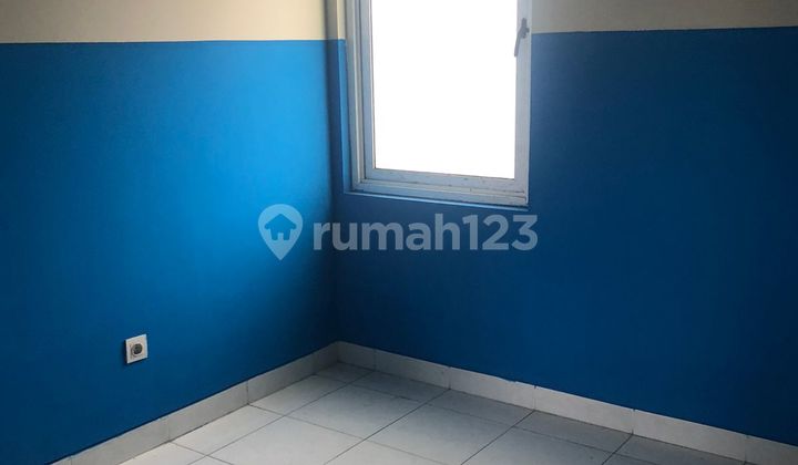 Comfortable Ready-to-Live House Near Schools and Supermarket 2