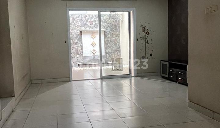 Disewakan Rumah Siap Huni 2 Lantai  2