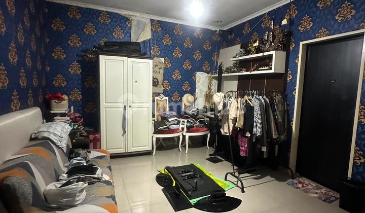 Comfortable Residence with a Serene Atmosphere in Cibubur Tourism City 2