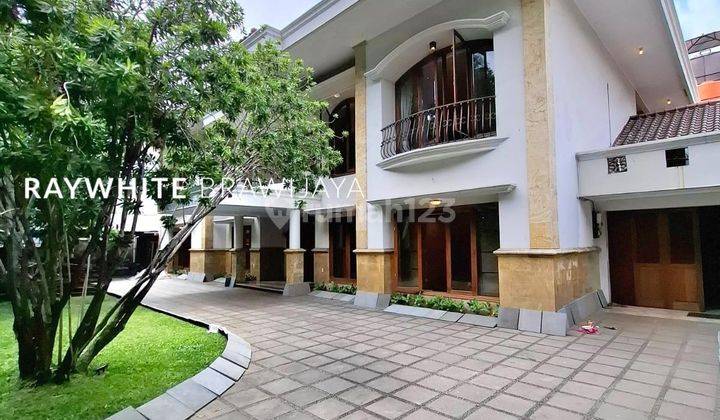 Disewakan Rumah Mewah Lingkungan Tenang Area Sriwijaya Kebayoran Baru 1
