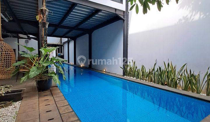 Rumah Modern Dengan Kolam Renang Minimalis Antasari Cipete  1