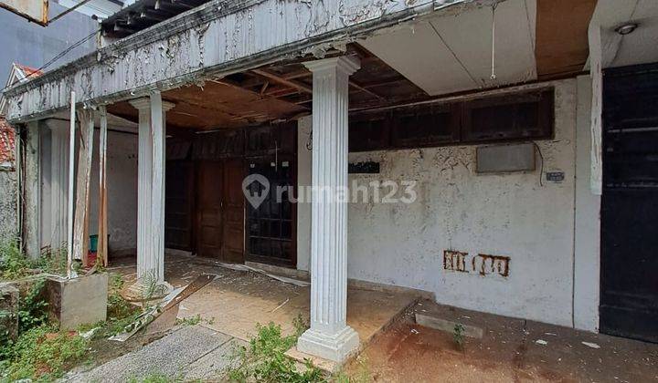 Rumah Lama Butuh Renovasi Area Kebayoran Baru Lokasi Strategis 2