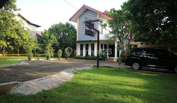 Rumah Besar 2lantai Dengan Kolam Renang Cirendeu 1