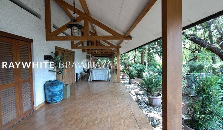 Rumah Dalam Cluster Dengan Kolam Renang Bukit Golf Pondok Indah 2