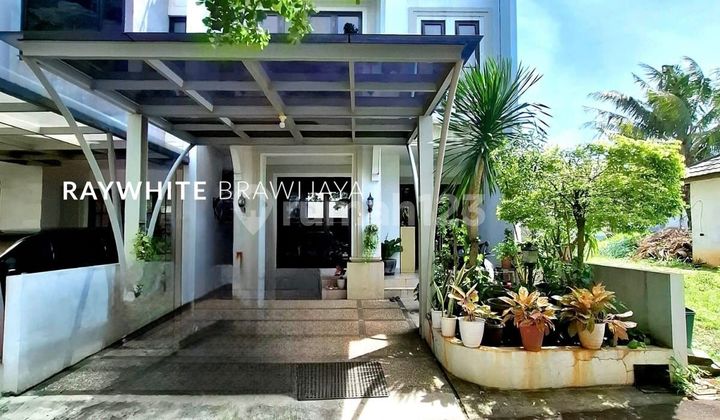 A 3-story ready-to-occupy house in Karang Tengah, Lebak Bulus, fully furnished. A 3-story ready-to-occupy house in Karang Tengah, Lebak Bulus, fully furnished.