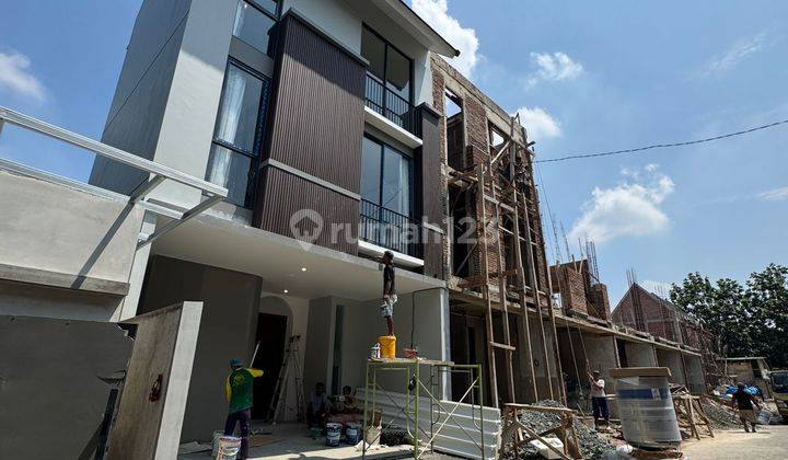 Brand New House Precium Lebak Bulus Didalam Town House  2