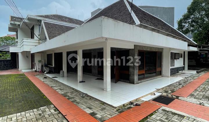 Rumah Besar 1Lantai untuk Kantor Lokasi Dekat Senayan dan Sudirman