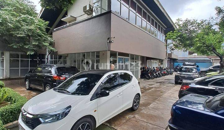 Rumah Besar 2lantai Lokasi Premium Cocok Utk Usaha Dan Kantor 2