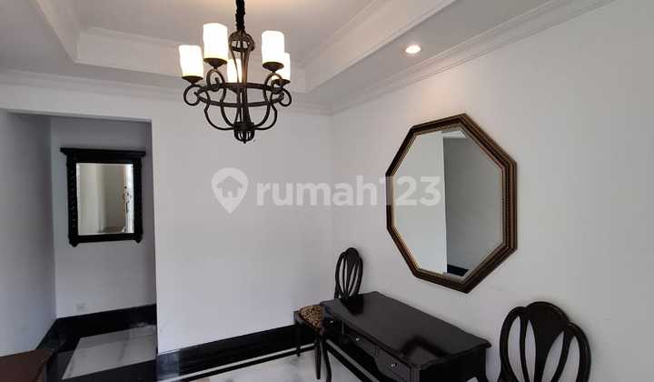 Rumah 2lantai dekat ke scbd dan sudirman likungan tenang dan elite 2