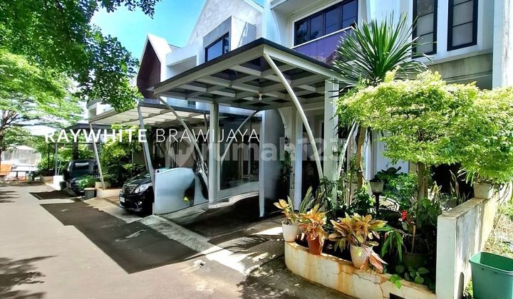 A 3-story ready-to-occupy house in Karang Tengah, Lebak Bulus, fully furnished. A 3-story ready-to-occupy house in Karang Tengah, Lebak Bulus, fully furnished.
