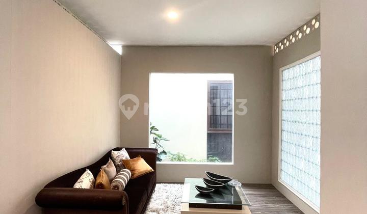 Modern 2-Storey House with Swimming Pool in Jagakarsa Cluster 2