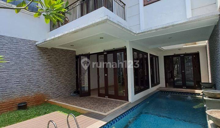 Rumah 2lantai Lokasi Premium Dengan Kolam Renang Kemang Utara 2