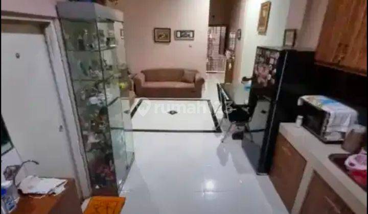Dennis*rumah Luas 4x15m² Hdp Timur Di Jelambar 1