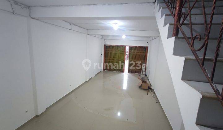 Ruko Sewa 2 Lantai Di Area Premium Canggu Dengan Parkir Luas 2