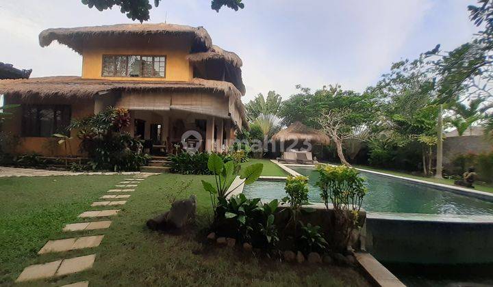 Villa Monthly lease with 2 bedrooms in Bumbak 1