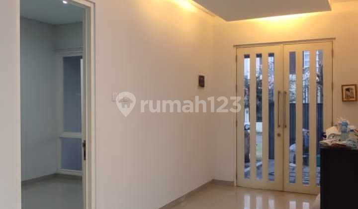 Rumah Jual 2 Lantai di Kerobokan Kelod Kuta Badung Bali