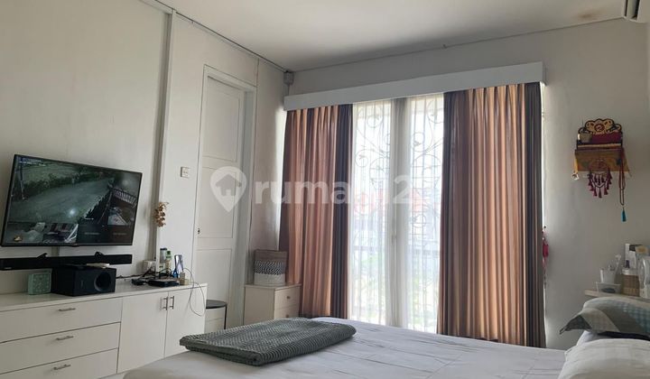 Rumah Cantik 2 Lantai Dengan 3 Br Di Renon Denpasar 2