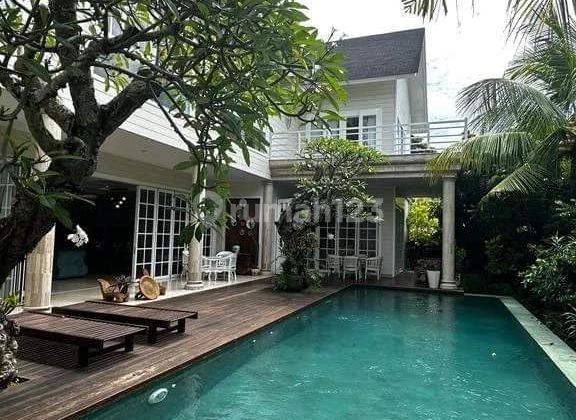 Luxury Villa Lokasi Premium di Umalas Kerobokan Kuta Bali 2