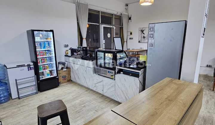 Toko Sewa Di Jalan Utama Padonan Canggu Bali Toko Sewa Di Jalan Utama Padonan Canggu Bali