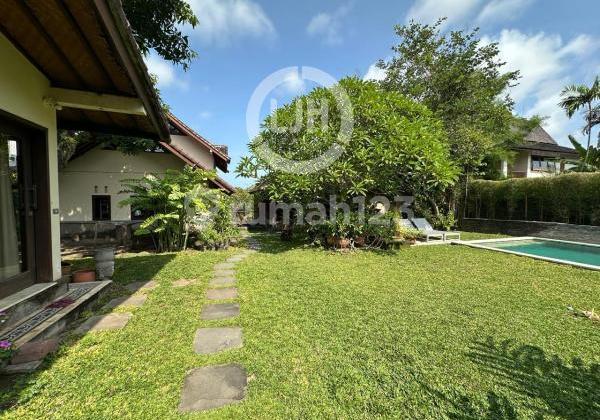 Best Deal in Canggu, Affordable Villa with Spacious Yard, Close to Batu Bolong Beach Best Deal in Canggu, Affordable Villa with Spacious Yard, Close to Batu Bolong Beach