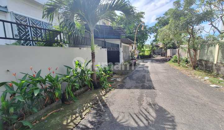 Rumah 2 Lantai Di Muding Indah Kerobokan Kuta Utara 1