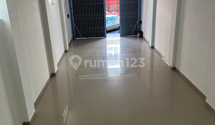 2-Story Shop House for Rent in the Center of Denpasar City 2