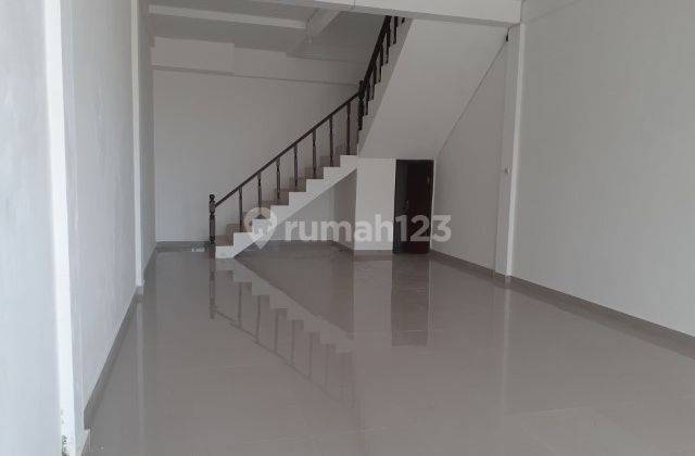 2-Storey Shophouse for Rent in Kerobokan Kuta Badung Bali 2