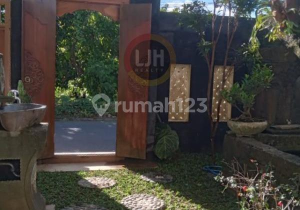 Rumah Sewa Style Villa 2 Lantai Di Abianbase Badung Bali 1