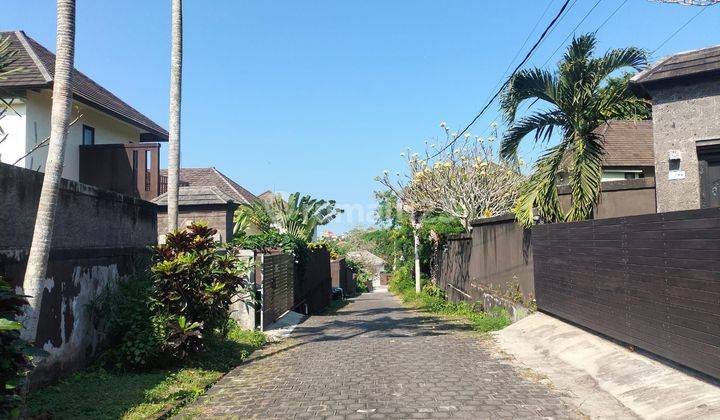 Tanah Luas 300 m² Di Lingkungan Villa Ungasan Kuta Badung Bali 2