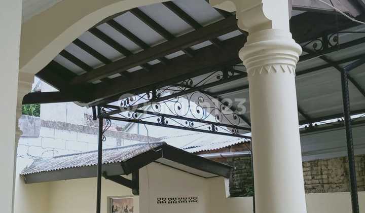 Rumah Masuk Mobil di kalisari Cijantung Jakarta Timur  2