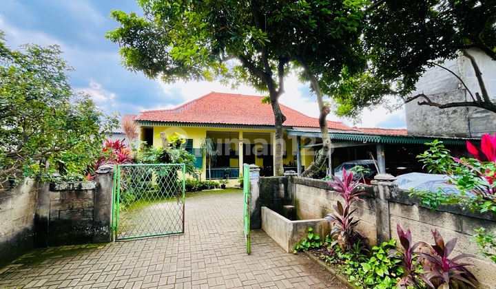 Rumah Betawi Asri Nyaman di Ciganju Jakarta Selatan