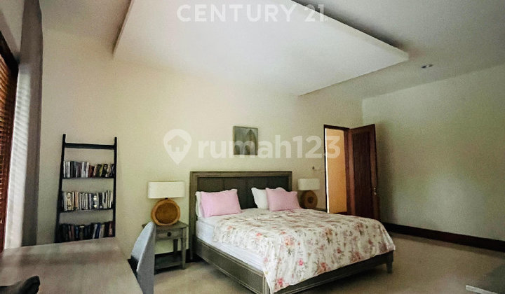 Rumah Mewah 2000 Meter di Cilandak Siap Huni 2