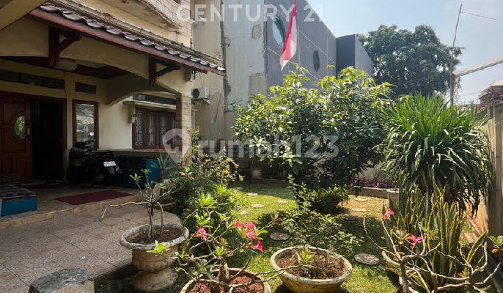 2-Story House in Cilandak Dalam Behind Citos Ready to Occupy