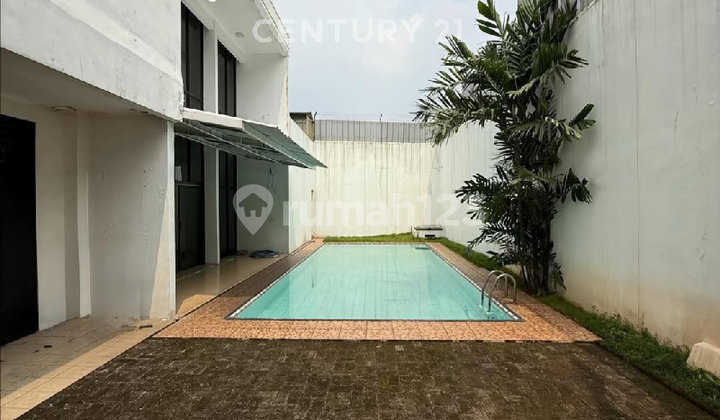 Large House on Jl. Bangka II with Swimming Pool Ready for Occupancy Large House on Jl. Bangka II with Swimming Pool Ready for Occupancy