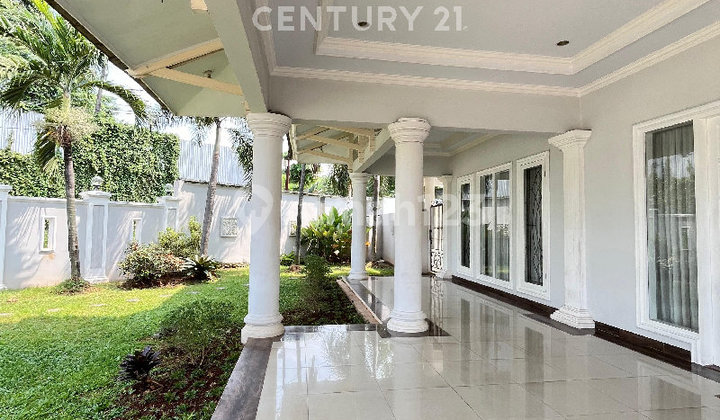 Rumah Besar Kemang Selatan Siap Huni Lokasi Strategis  2