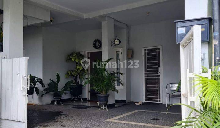 Dijual Rumah Bebas Banjir 2 Lt Furnished di Harapan Baru Bekasi 2