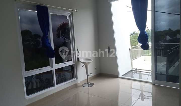 Disewakan Rumah 2 Lantai di Padasuka, Bandung 9