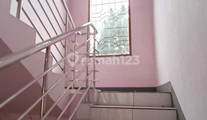 Disewakan Rumah Bagus Unfurnished di Mekar Wangi, Bandung 7