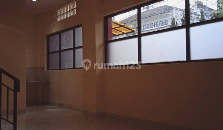 Disewakan Rulo 3 Lantai di Pahlawan Bandung 1