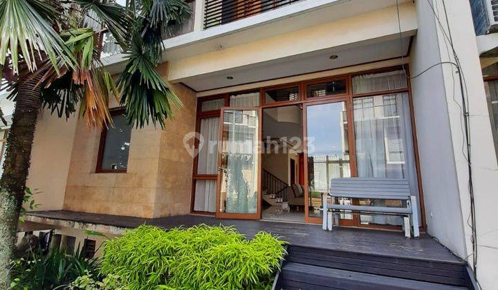 Disewakan Rumah Cantik Furnished di Setraduta Lavida Townhouse 4