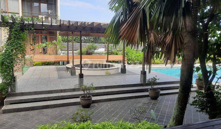 Disewakan Rumah Cantik Furnished di Setraduta Lavida Townhouse 3