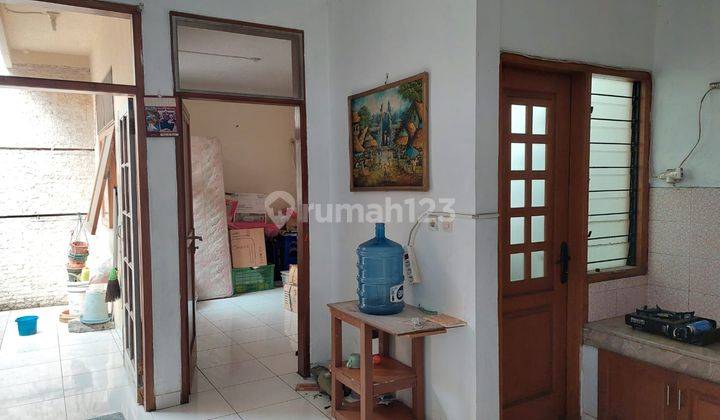 Disewakan Rumah Bagus Furnished di Taman Sakura Indah, Bandung 5