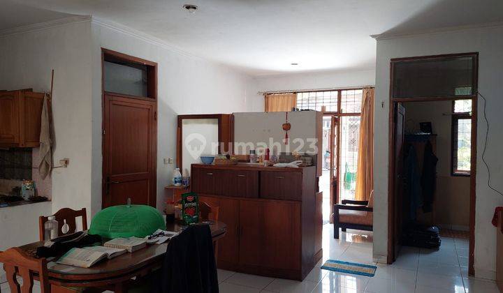 Disewakan Rumah Bagus Furnished di Taman Sakura Indah, Bandung 11