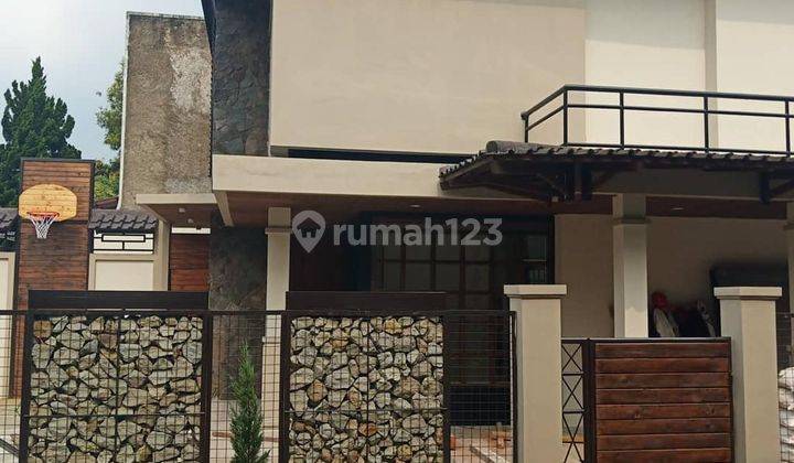 Dijual Rumah Lux Nyaman di Setra Duta Cemara 2