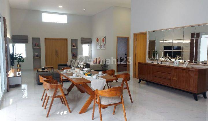 Dijual Rumah Modern Cantik di Ktoa Baru Parahyangan 1