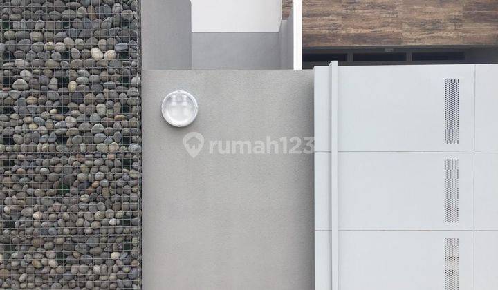 Rumah Dijual Baru Minimalis di Jalan Awiligar 2