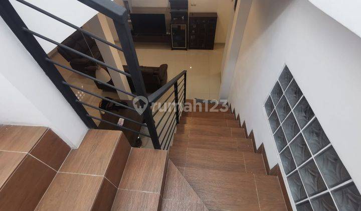 Rumah Dijual Minimalis Cantik Baru Renov di Taman Kopo Indah 2 2