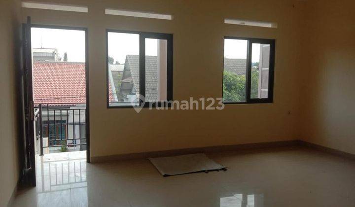 Rumah Dijual Bangunan Baru 2 Lantai di Daerah Kembar 1